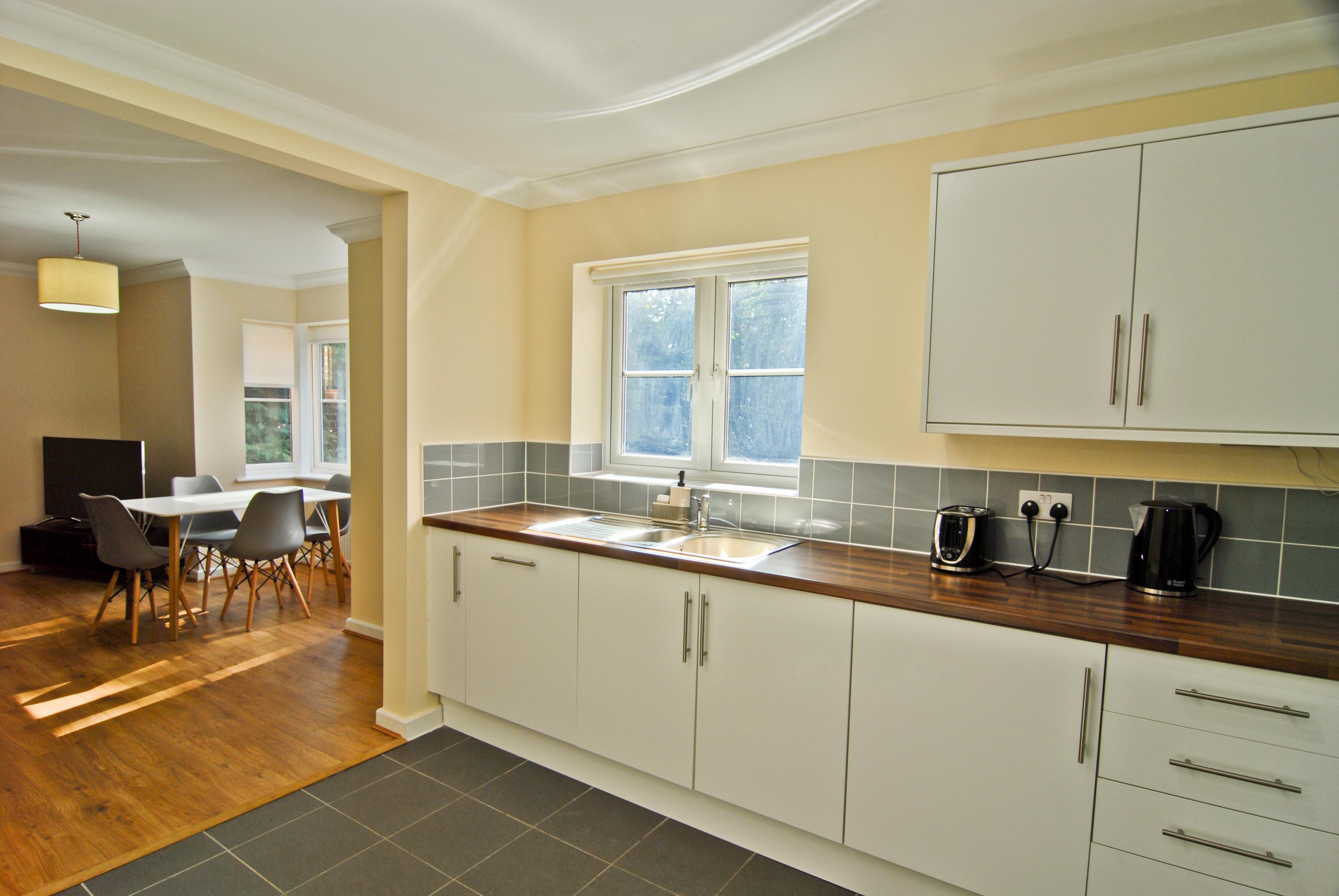 Room And Roof Southampton Serviced Apartments Exterior photo