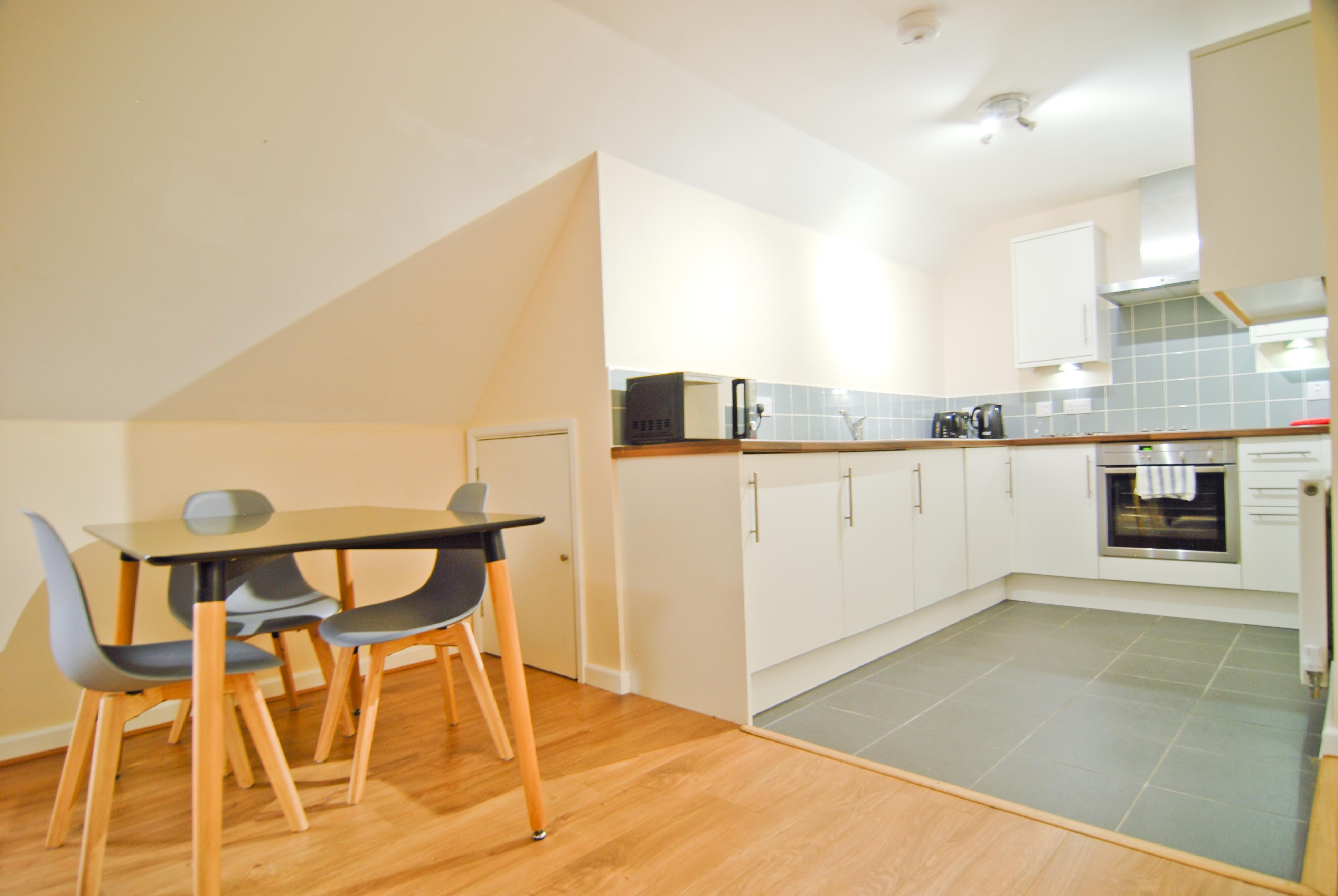 Room And Roof Southampton Serviced Apartments Exterior photo