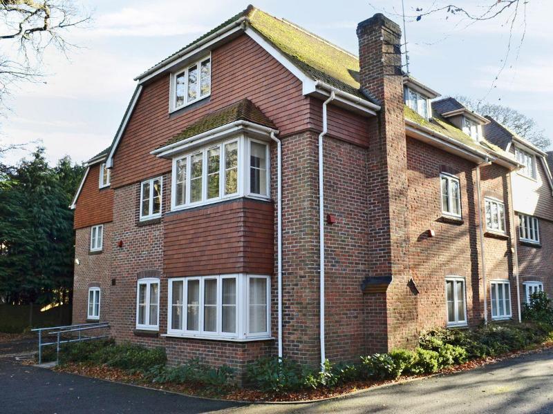 Room And Roof Southampton Serviced Apartments Exterior photo