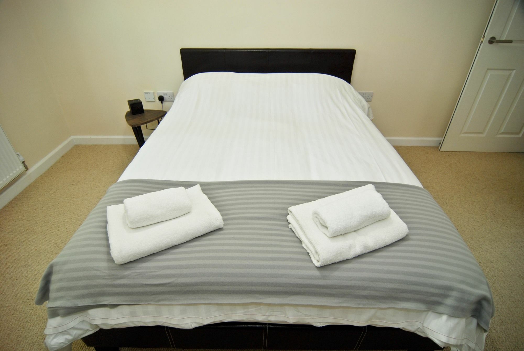 Room And Roof Southampton Serviced Apartments Exterior photo